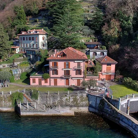 Of 360 Square Meters In Prestigious Pied Dans L'eau Apartment Como