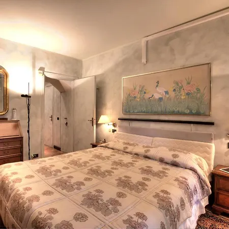 Of 360 Square Meters In Prestigious Pied Dans L'eau Apartment *