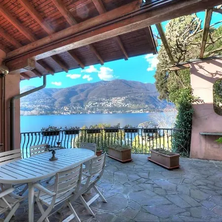 Of 360 Square Meters In Prestigious Pied Dans L'eau Apartment *